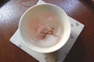 桜湯
